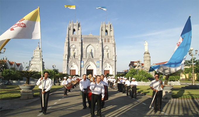 Tháng Giêng  ăn Tết ở nhà
