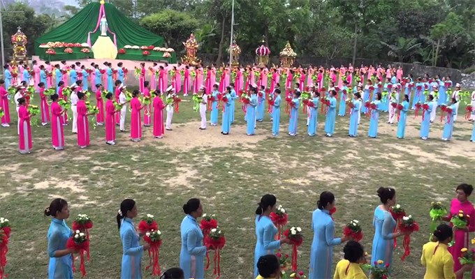 Phần hồn của một lễ hội dâng hoa