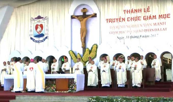Trực tiếp thánh lễ tấn phong Đức Giám mục Phó GP Đà Lạt Đaminh Nguyễn Văn Mạnh