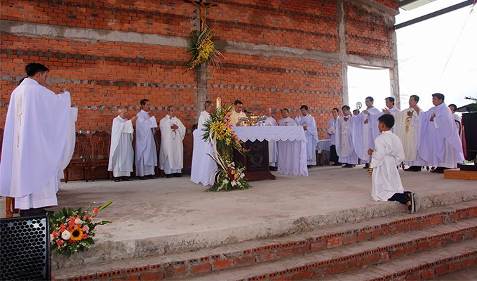 Thánh lễ xây dựng nhà thờ La Vang - giáo họ Cần Giuộc