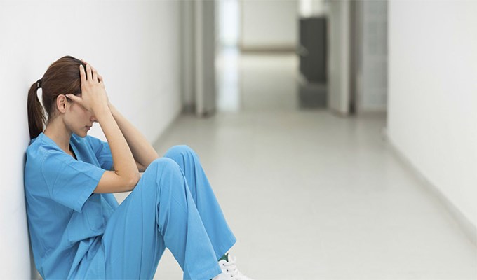 Làm sao “cứu”cả hai bên?