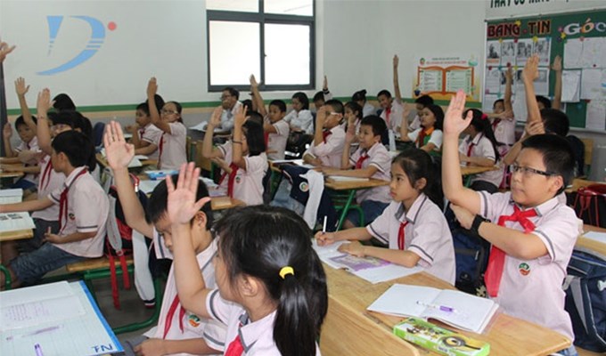 Tội “dán nhãn”