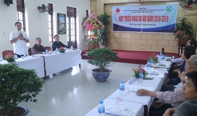 Ðẩy mạnh hoạt động ứng phó biến đổi khí hậu