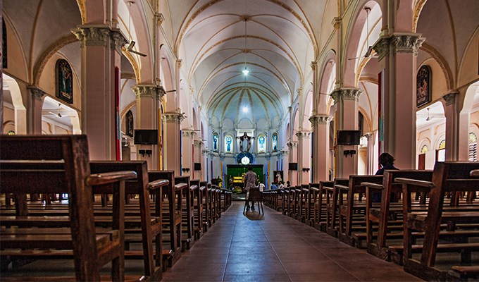 Mở rộng cánh cửa Nhà Chúa