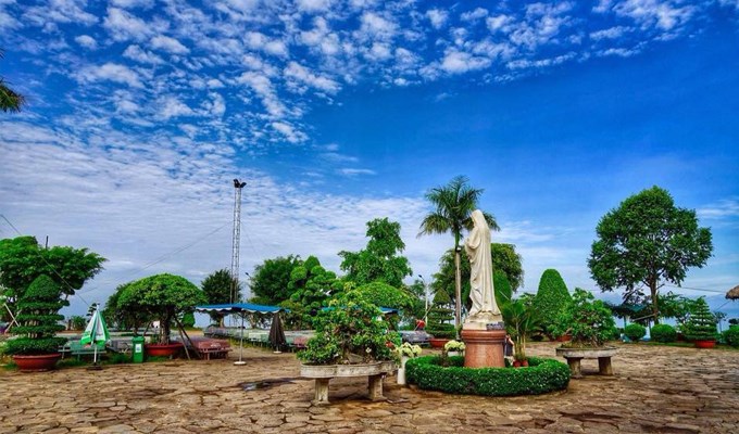 Ði cùng vui buồn của anh em mình…