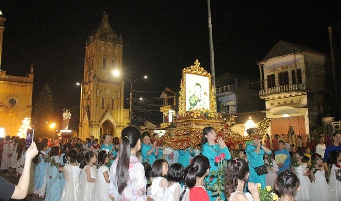 Mùa hoa muộn mà đầy ý nghĩa