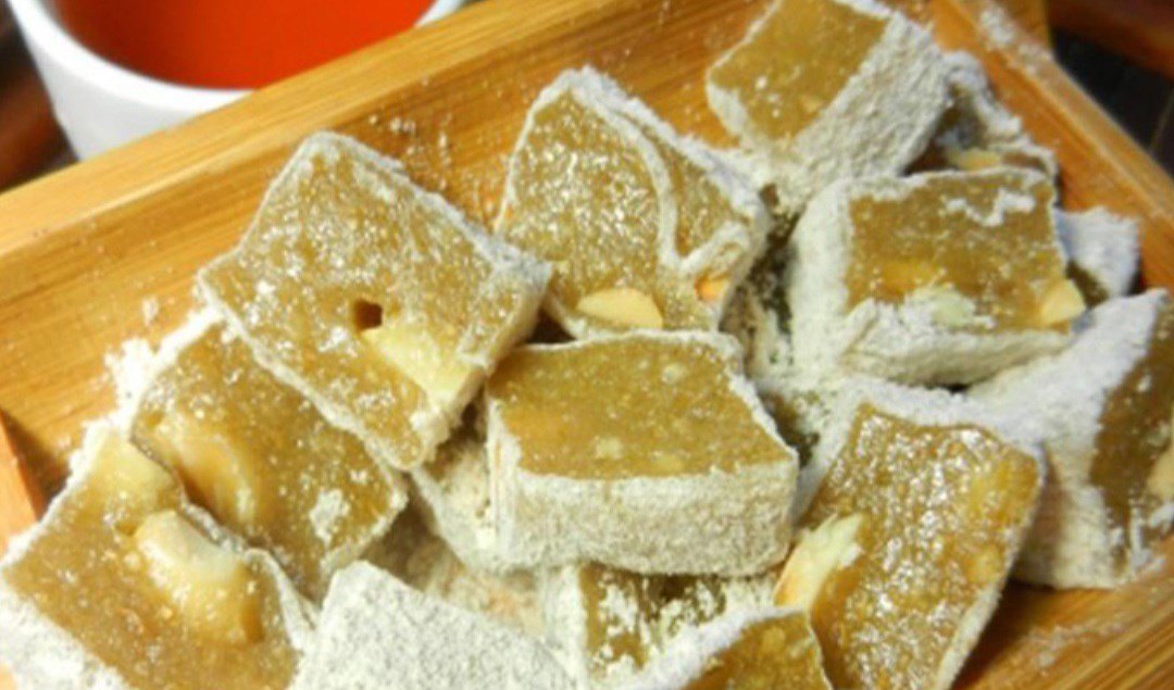 Thưởng vị chè lam Ðền Hùng