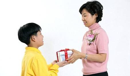 Giao tiếp với người lớn tuổi