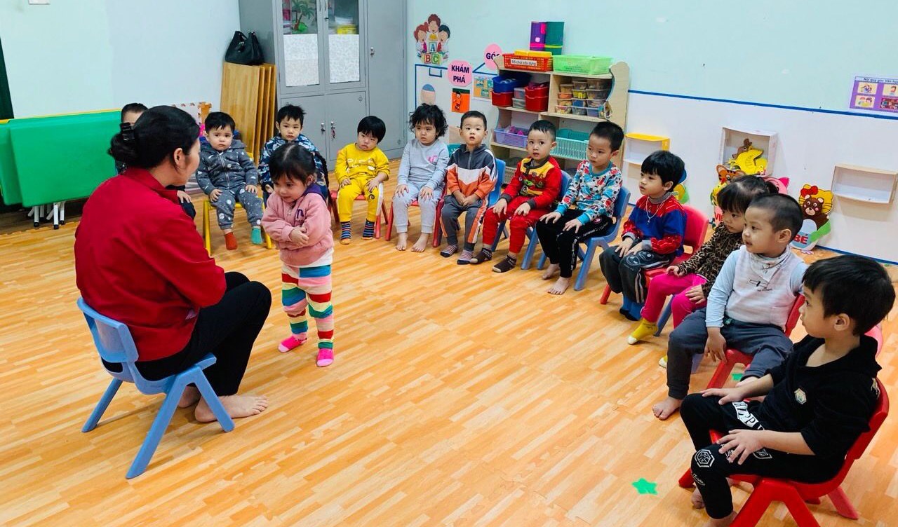 Thân thiện từ cái cúi đầu