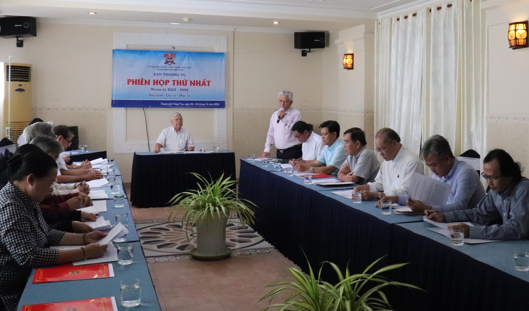 Ủy ban Đoàn kết Công giáo Việt Nam TPHCM  Ban Thường vụ họp phiên đầu tiên