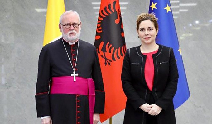 Ngoại trưởng Tòa Thánh thăm Albania