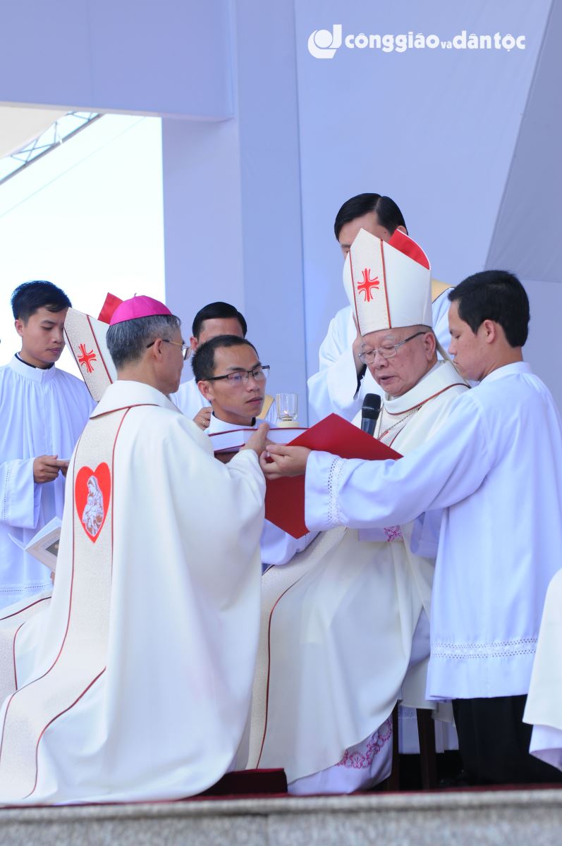 Phong Giám mục Nguyễn Văn Mạnh