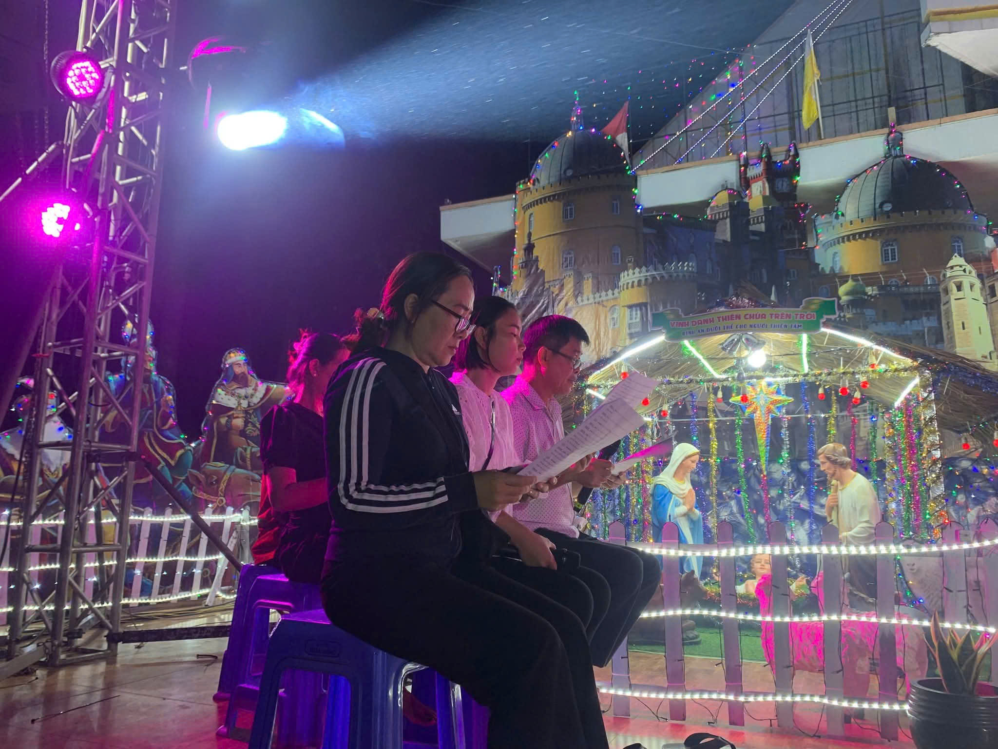 Kể chuyện những người lồng tiếng diễn nguyện