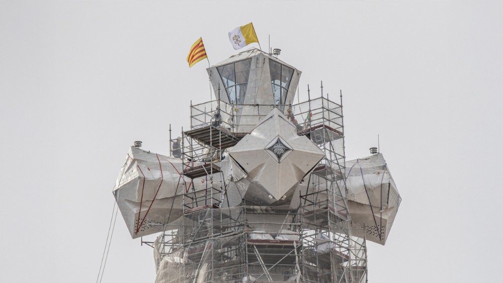 Nhà thờ Thánh Gia ở Barcelona đạt độ cao tối đa sau hơn 140 năm