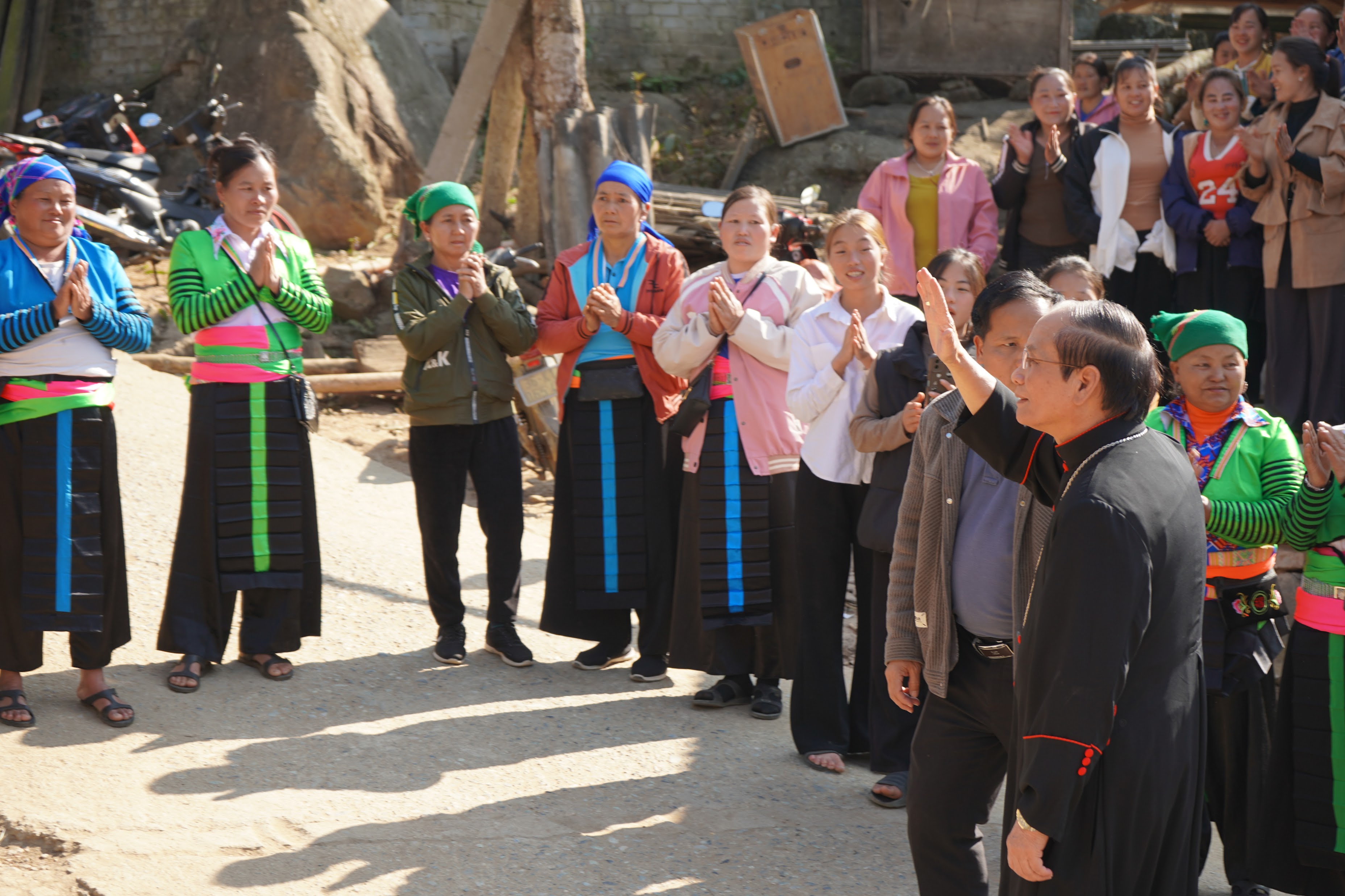 Không ai được thờ ơ với truyền giáo