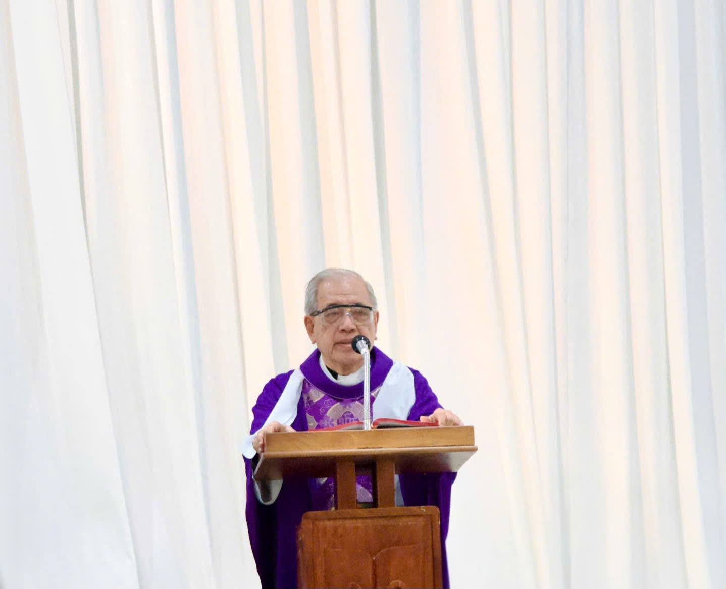 Đức Hồng y Gioan Baotixita Phạm Minh Mẫn, mẫu gương phục vụ