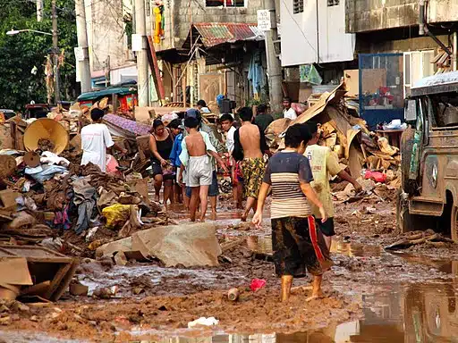Cảnh ngheo ơ Philippines.webp (55 KB)