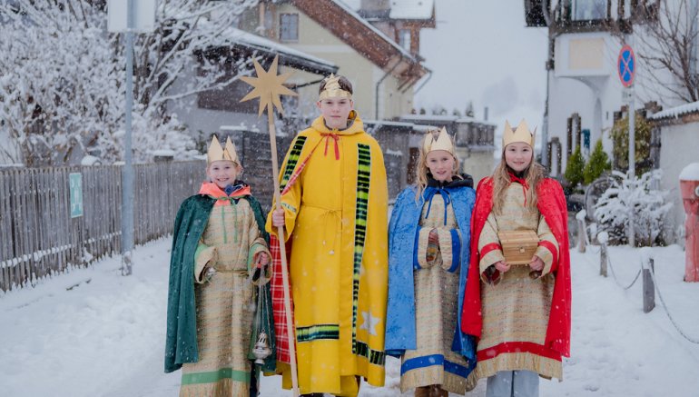 Chien dich Ba Vua cua tre em Ao.jpg (85 KB)