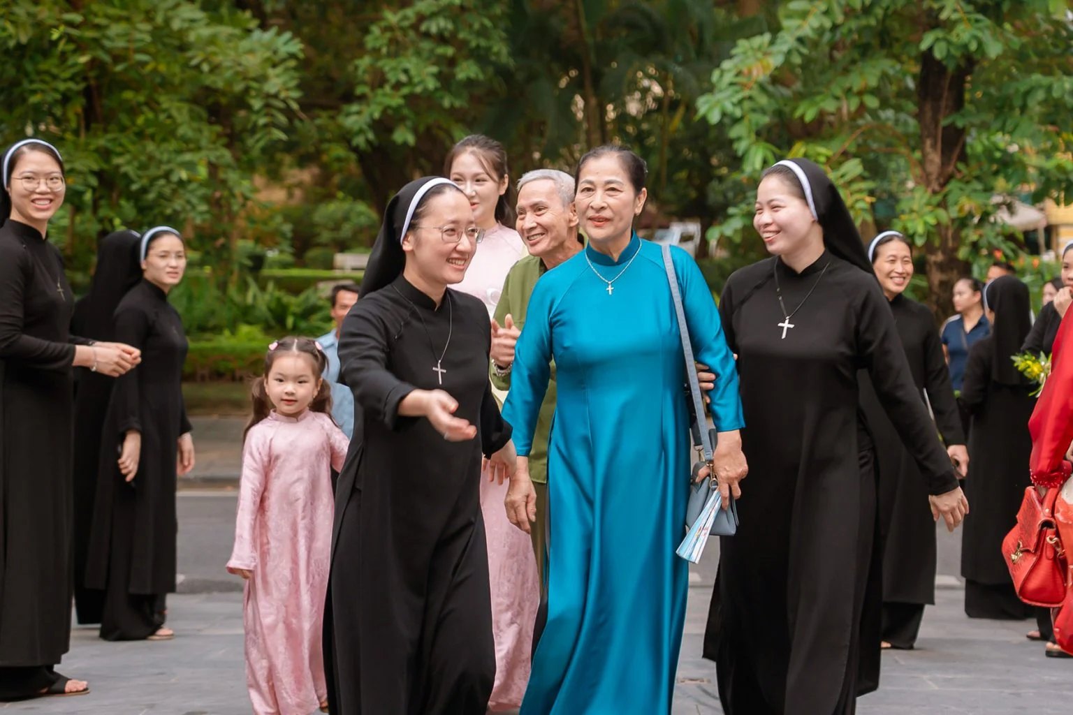 Người tu làm chứng cho Chúa