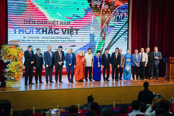 Diễn đàn Việt Nam: Thời khắc Việt 2024