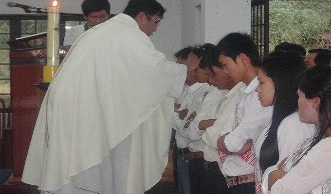 Theo dấu chân Thầy