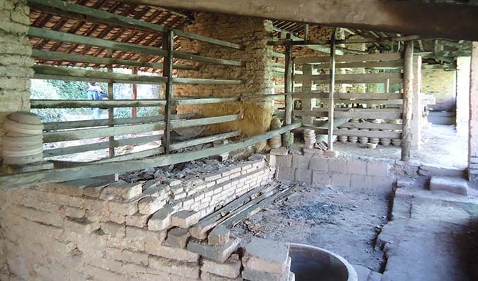 Ngậm ngùi heo đất lái thiêu