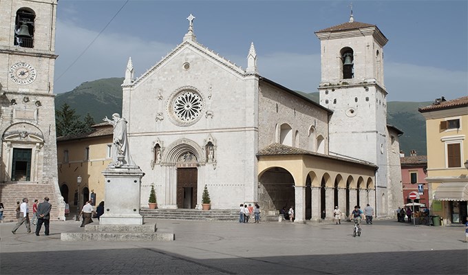 Norcia  nơi chào đời của thánh Biển Ðức