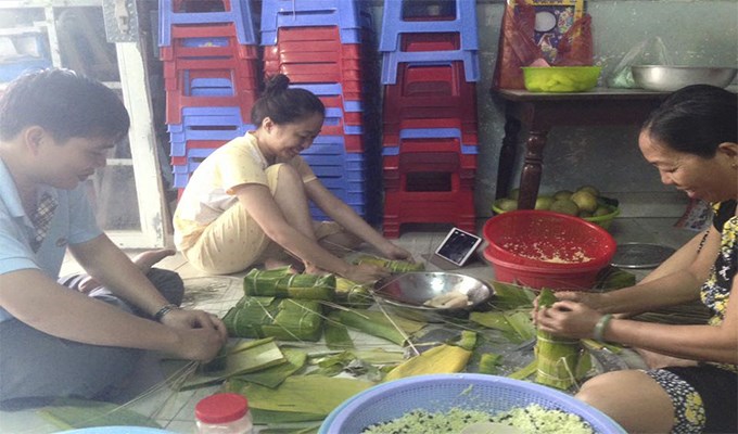 Nấu bánh tét
