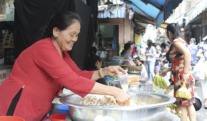 Đi chợ Sài Gòn, tìm hương tết quê