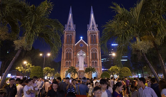 Ði lễ Giáng Sinh