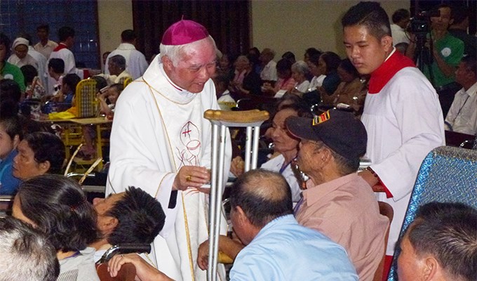 Các Giám mục dâng lễ cầu nguyện cho bệnh nhân