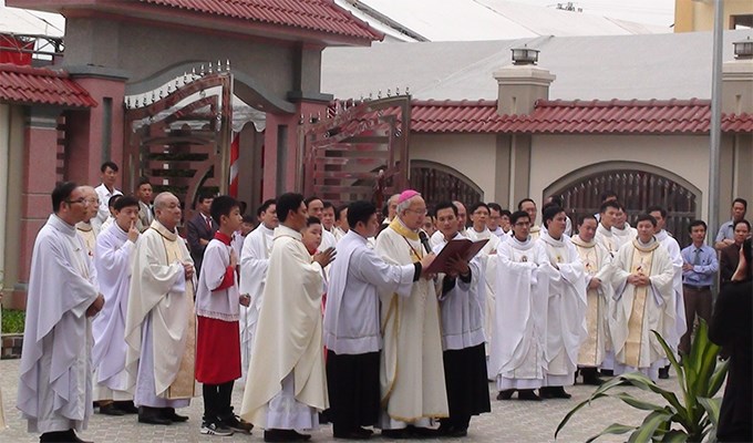Giáo họ Tân Phương lên hàng giáo xứ