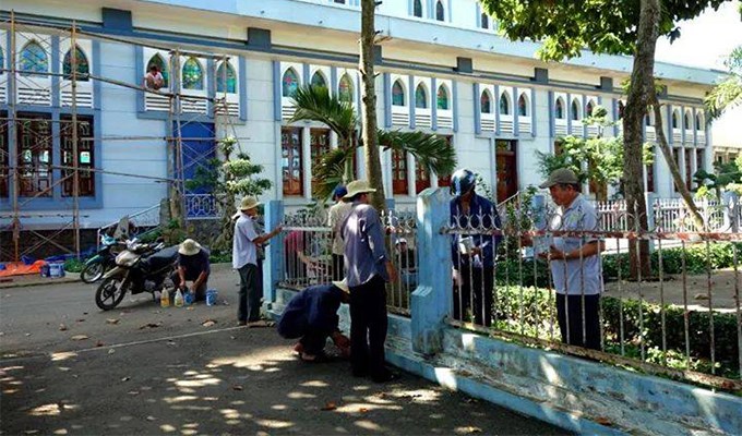 Dốc Mơ vun đắp yêu thương