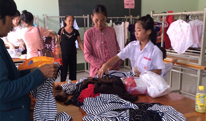 Hội chợ trang phục ở xứ đạo nghèo