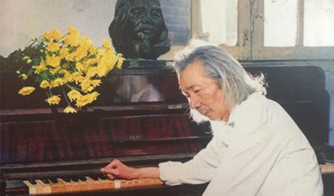 Từ Bến Xuân, Làng Tôi Ðến Mùa Xuân Ðầu Tiên...