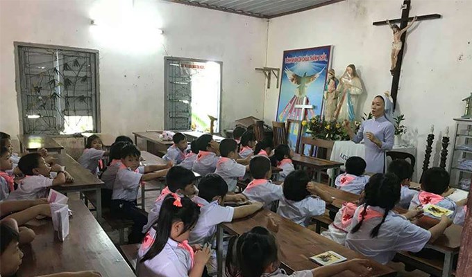 “Thay lời cảm ơn” những tu sĩ giúp xứ