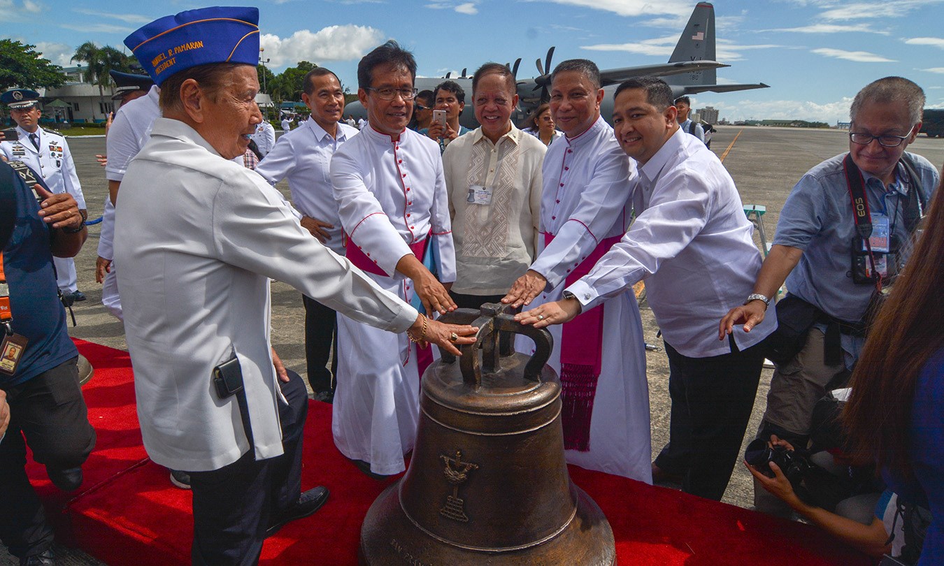 Mỹ trả chuông cổ cho Giáo hội Philippines