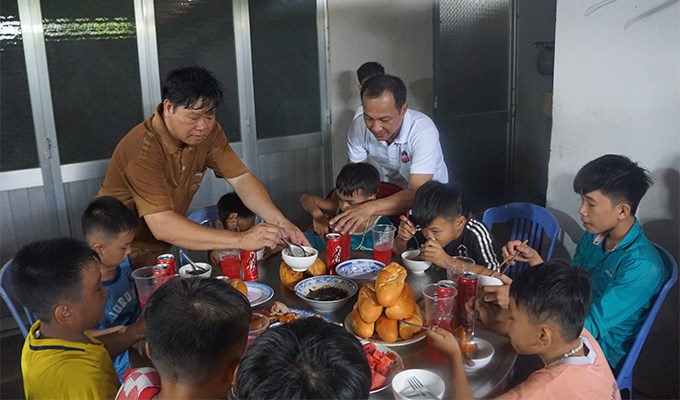 Ðiểm tựa cho người sầu khổ