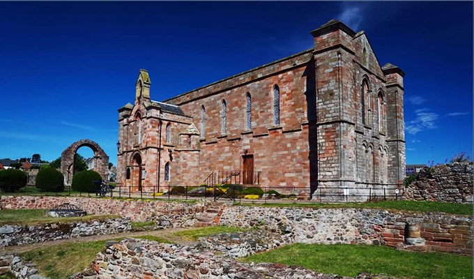 Ðan viện từ thế kỷ thứ 7 của công chúa Scotland
