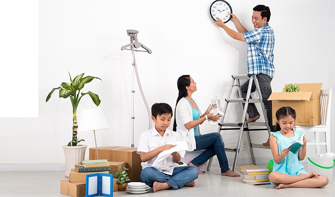 Khi vợ chồng chia việc...