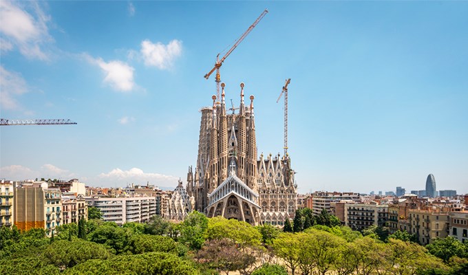 Giấy phép trễ hơn thế kỷ cho Sagrada Familia