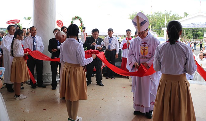 Khánh thành nhà thờ Lô 6, Củ Chi
