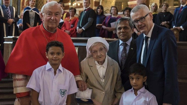Nữ tu Ireland được vinh danh vì sự dấn thân tại Pakistan