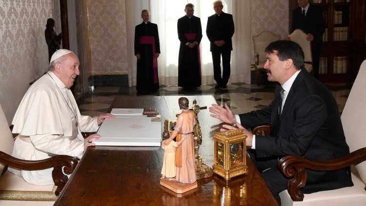 Đức Giáo Hoàng tiếp Tổng thống Hungary