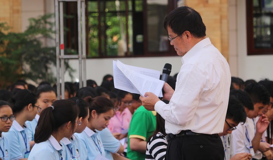 Chuẩn bị hành trang cho người trẻ...