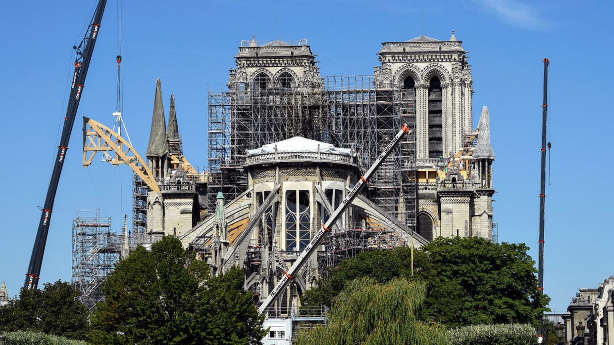 Một năm vụ cháy nhà thờ Đức Bà Paris