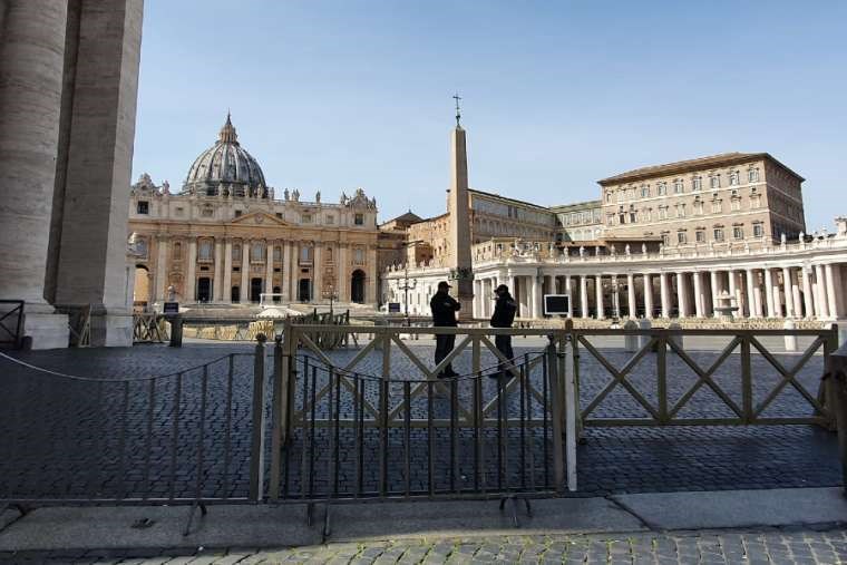 Vatican chuẩn bị mở cửa lại các văn phòng vào tháng 5