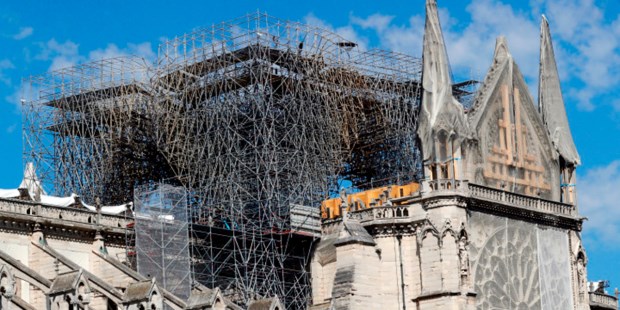 Nhà thờ Đức Bà Paris sẽ được xây dựng lại theo kiến trúc cũ
