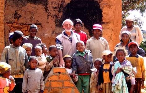 Hai linh mục qua đời do Covid-19 tại Madagascar