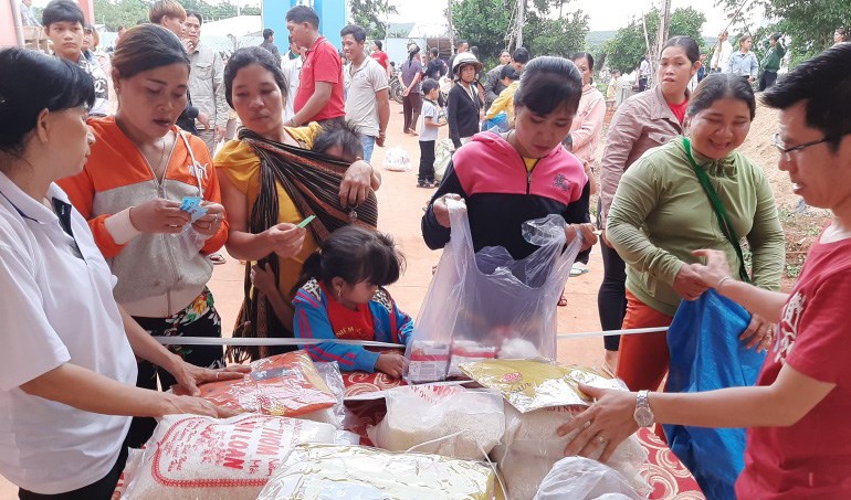 Hành trình tươi mới qua sẻ chia yêu thương